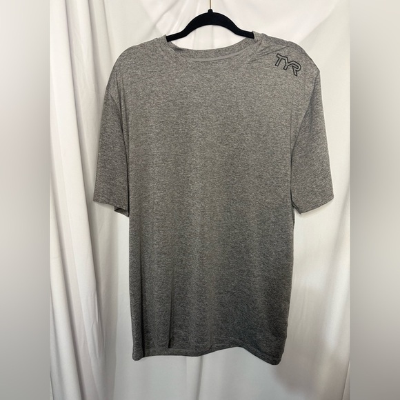 TYR Gray Short Sleeve Tee Sun Defense Shirt - Picture 1 of 3